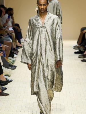 Коллекция Emporio Armani Menswear весна-лето 2026 (107887-emporio- armani-ss-09.jpg)